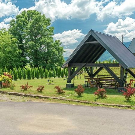 Resort Big House Plitvicka Jezera Licko Petrovo Selo エクステリア 写真