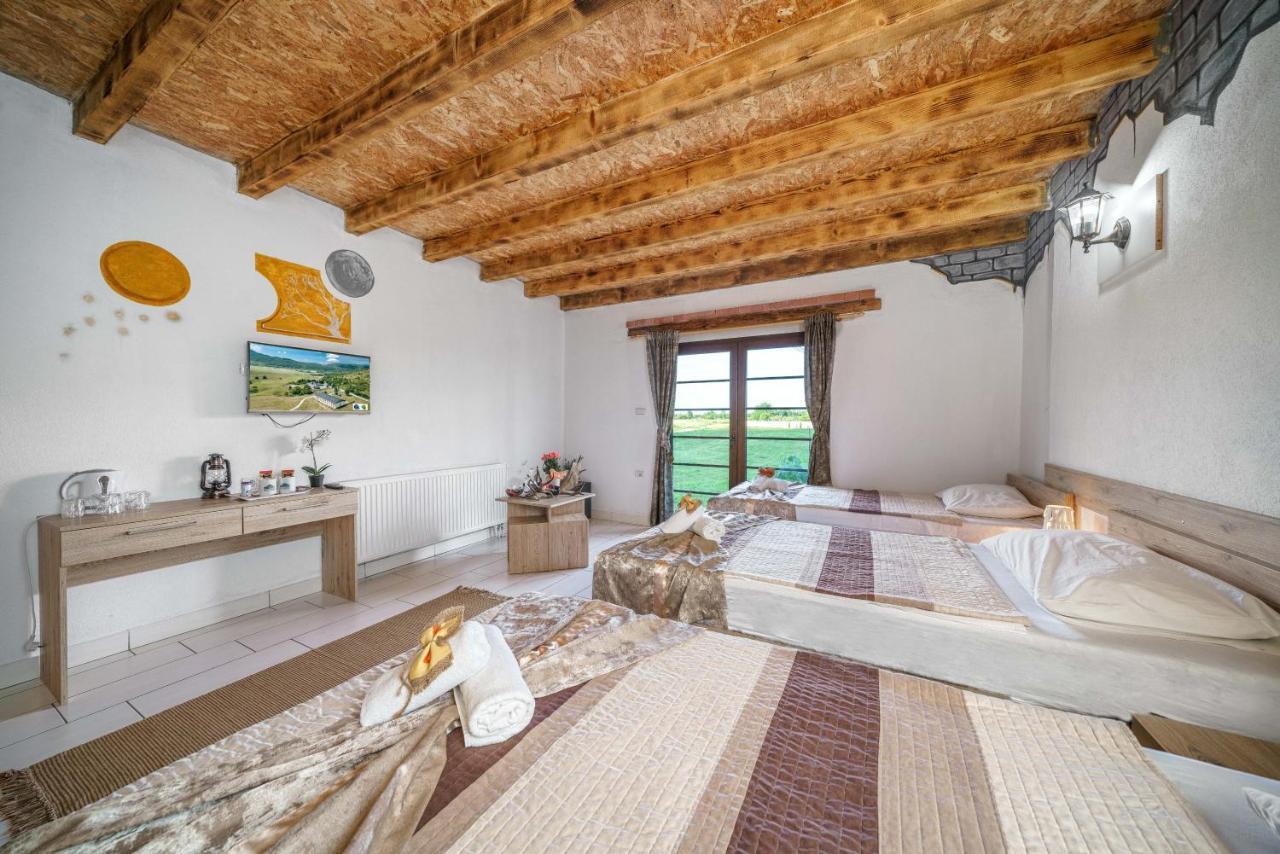 Resort Big House Plitvicka Jezera Licko Petrovo Selo エクステリア 写真